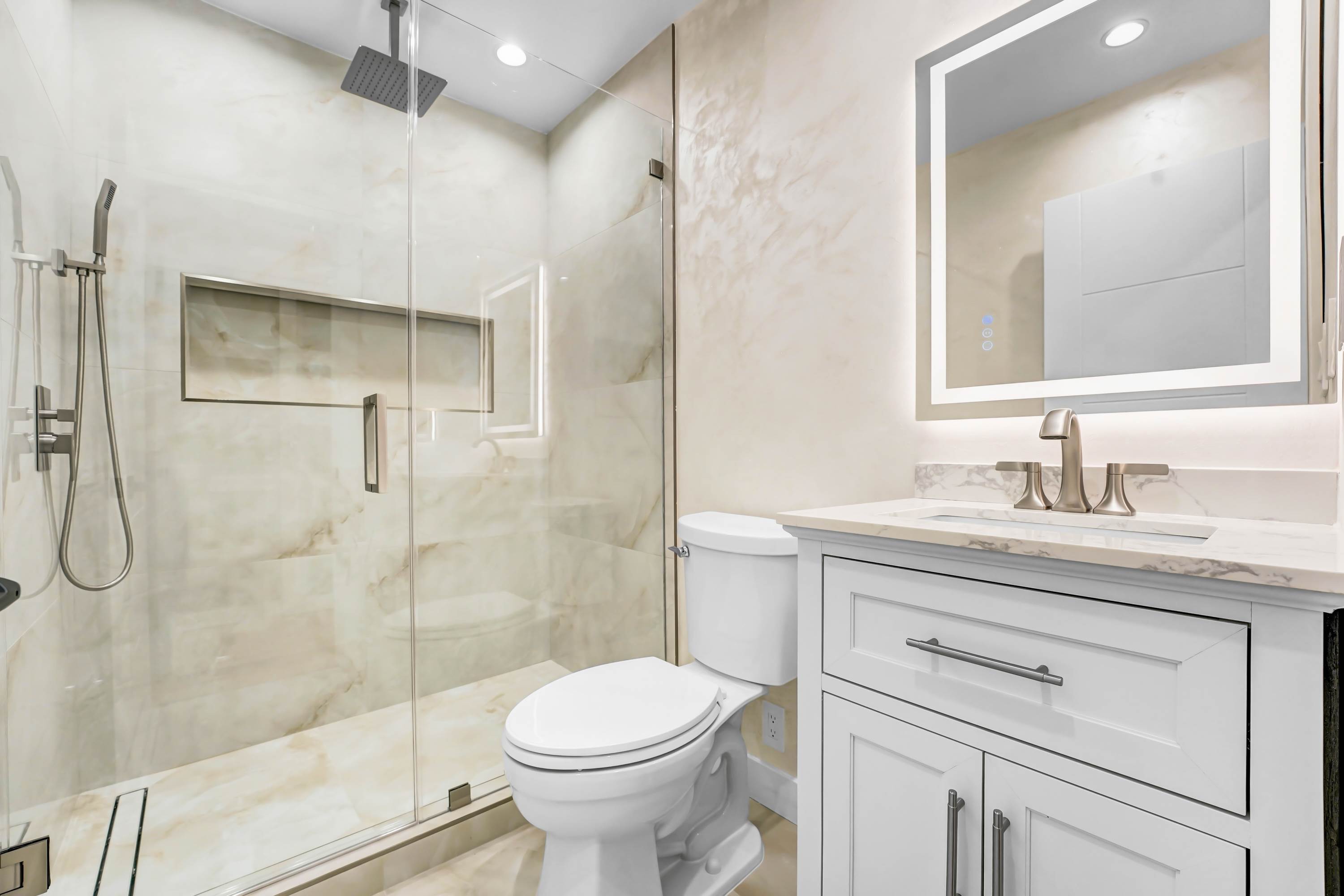 13433 Ebell St, Panorama City, CA 91402