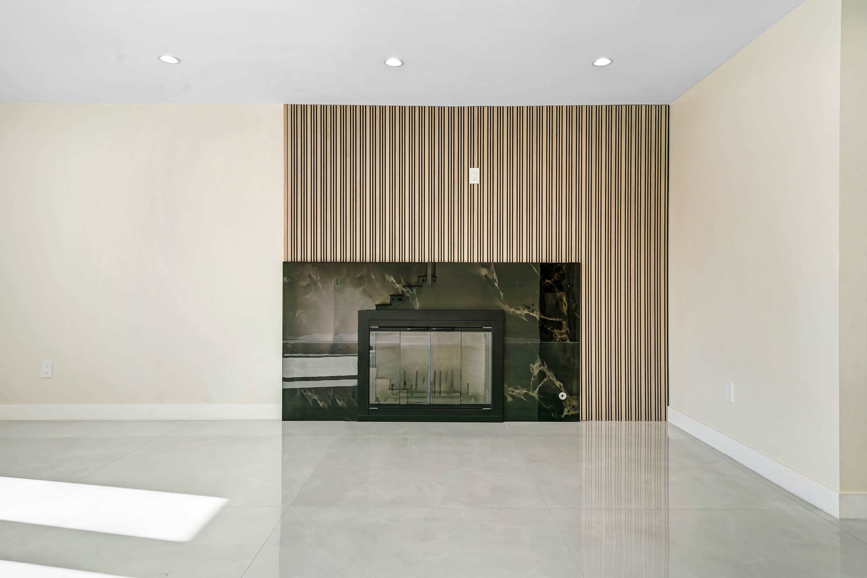 13433 Ebell St, Panorama City, CA 91402