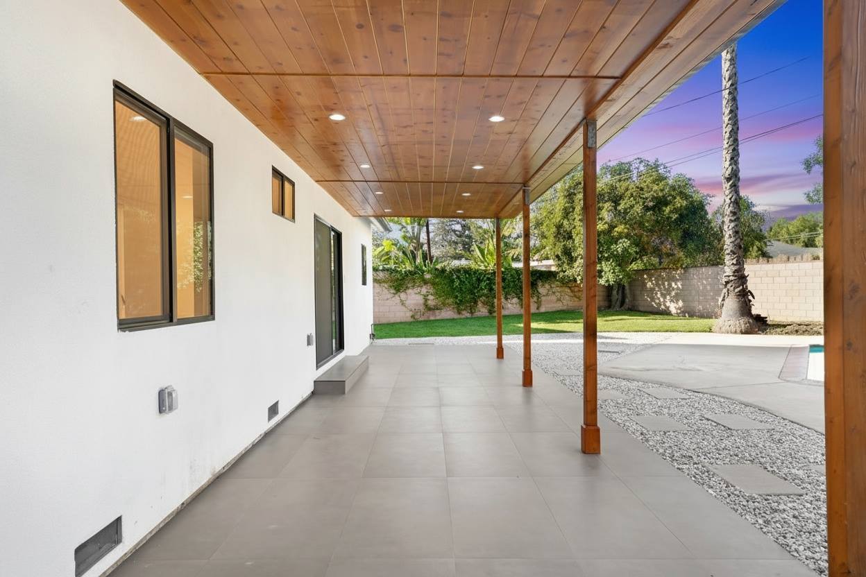 13433 Ebell St, Panorama City, CA 91402