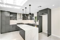 13433 Ebell St, Panorama City, CA 91402