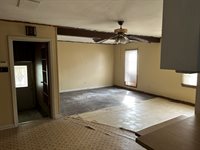 627 W Jefferson, Ville Platte, LA 70586