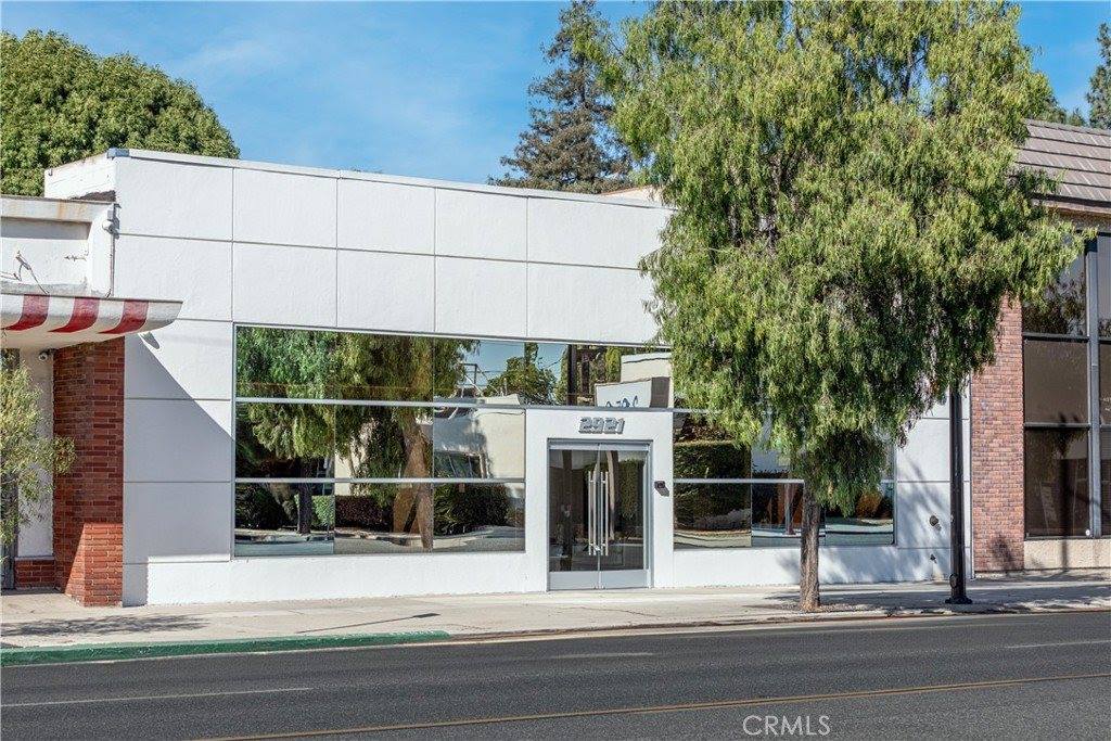 2921 West Burbank, Burbank, CA 91505