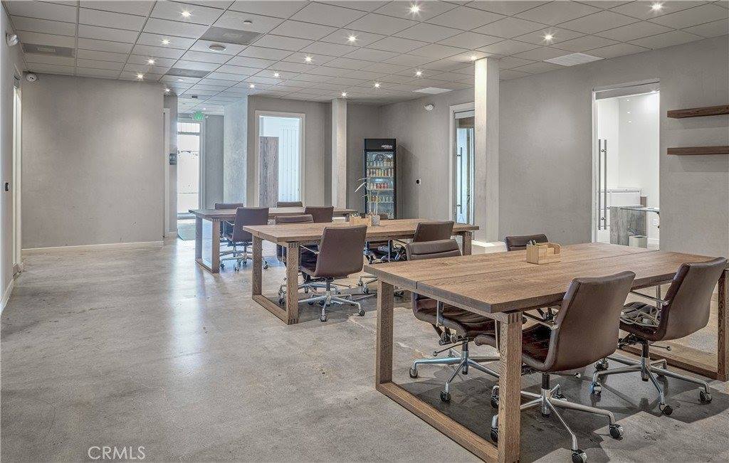 2921 West Burbank, Burbank, CA 91505