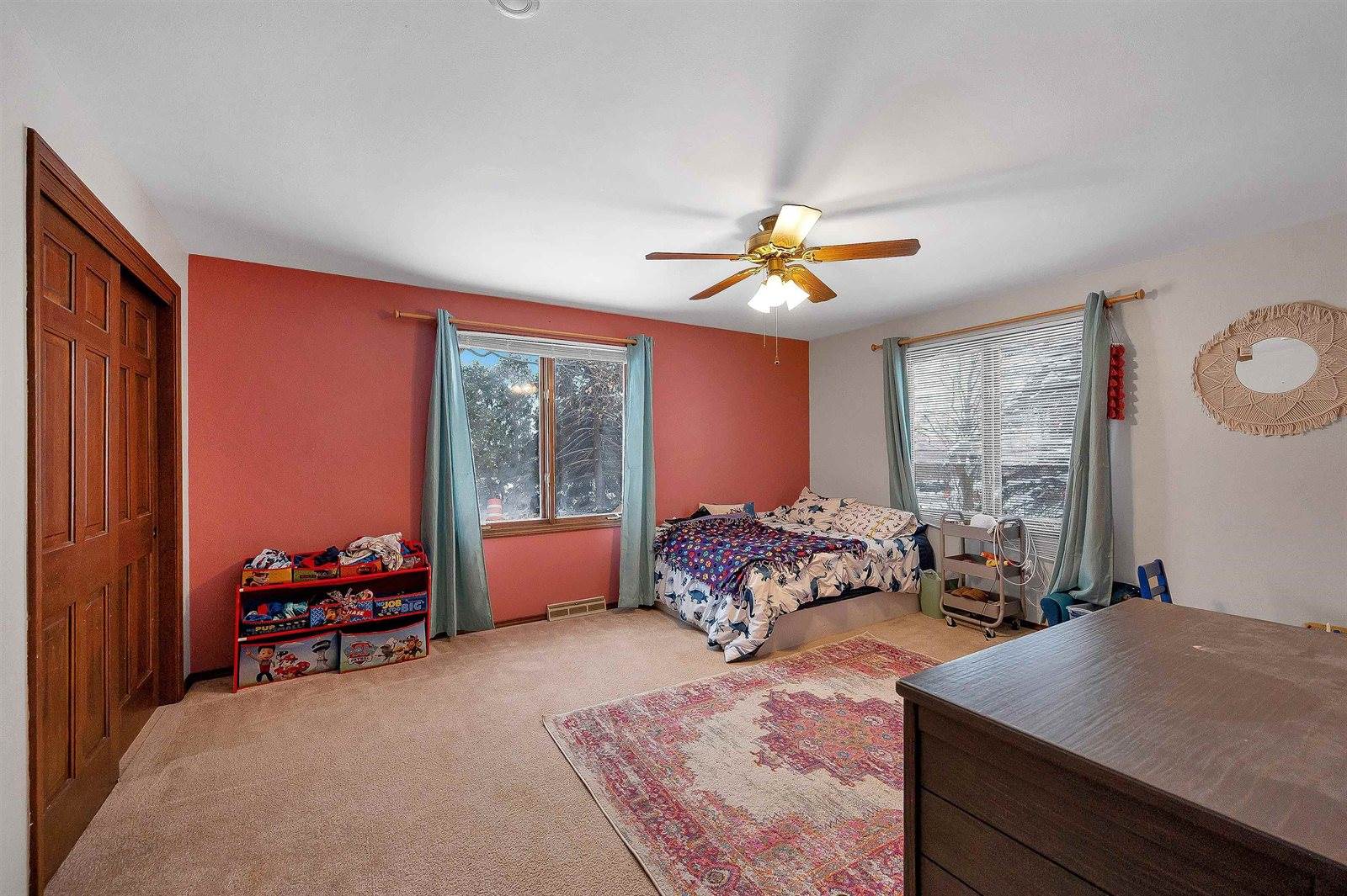 2780 South Ridge Road, Green Bay, WI 54304