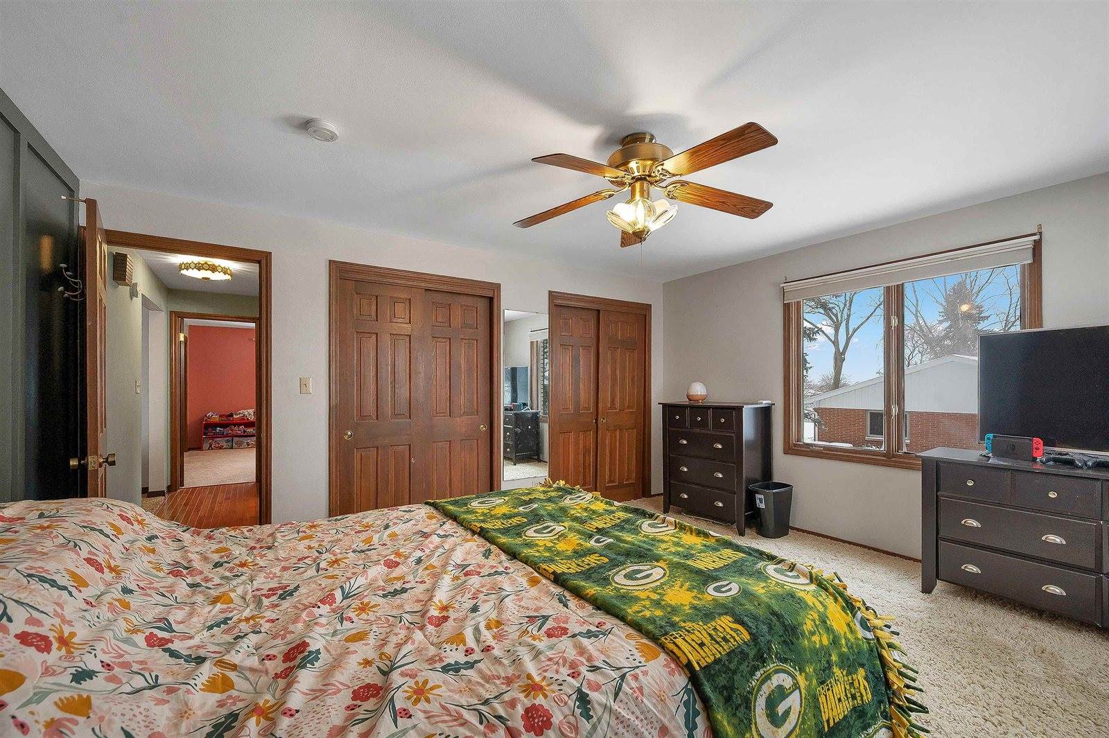 2780 South Ridge Road, Green Bay, WI 54304