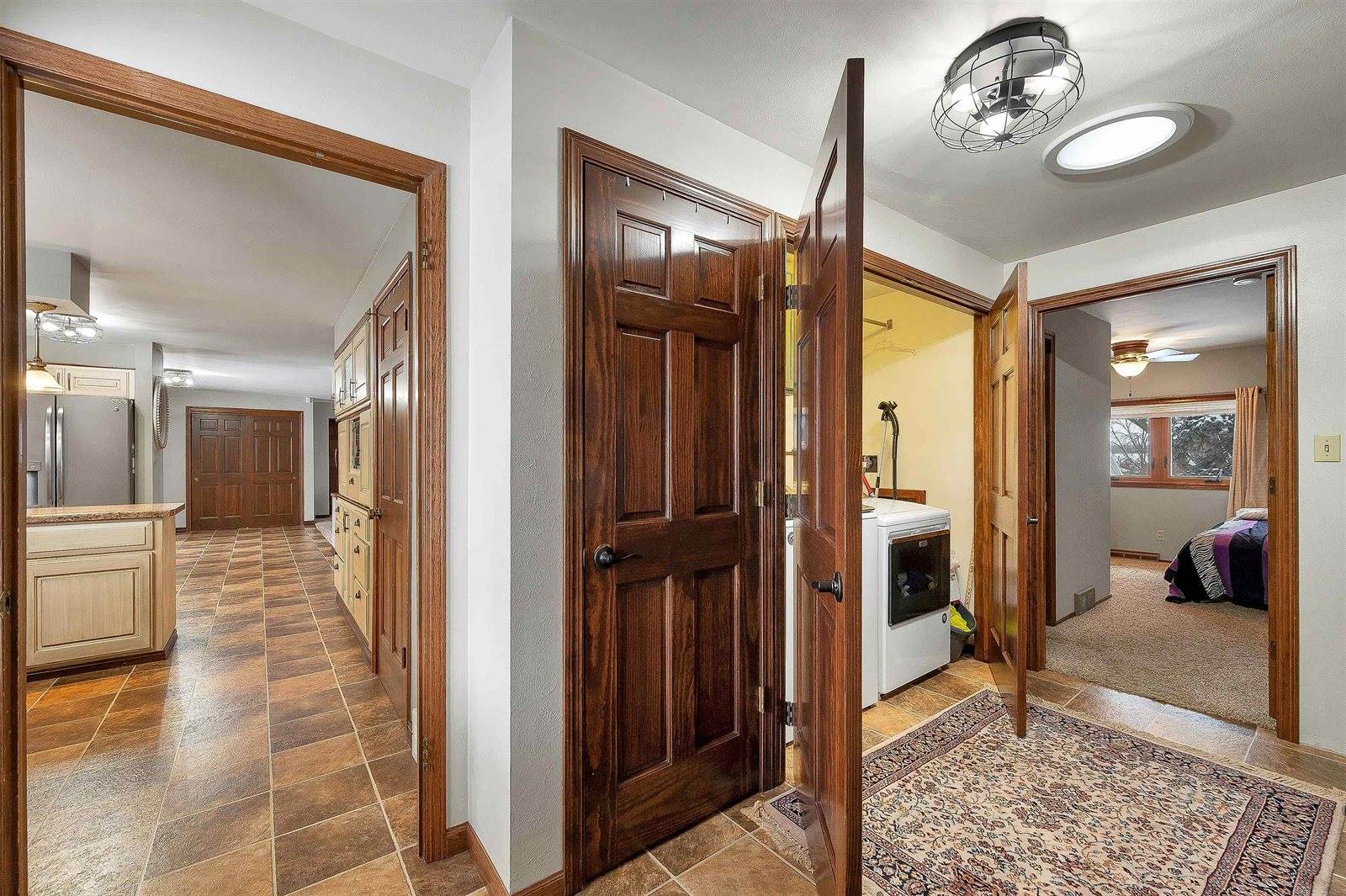 2780 South Ridge Road, Green Bay, WI 54304