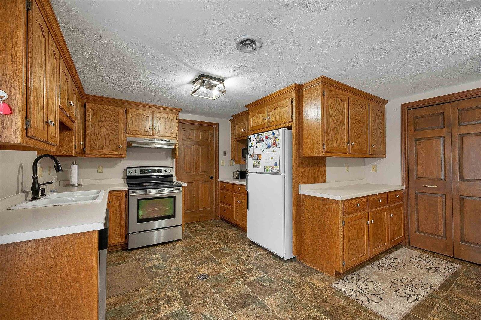 2780 South Ridge Road, Green Bay, WI 54304