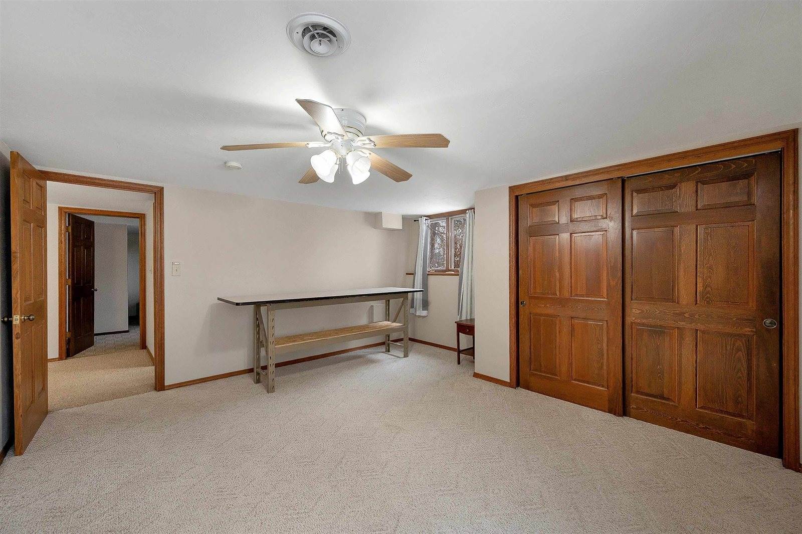 2780 South Ridge Road, Green Bay, WI 54304