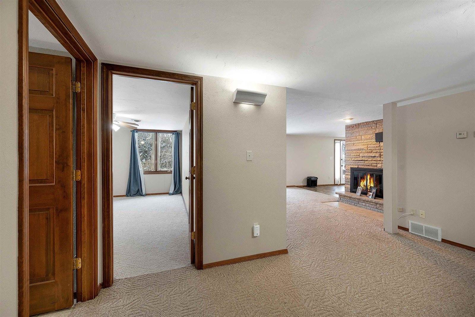 2780 South Ridge Road, Green Bay, WI 54304