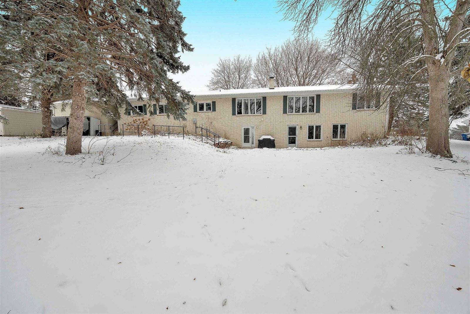 2780 South Ridge Road, Green Bay, WI 54304