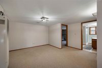 2780 South Ridge Road, Green Bay, WI 54304