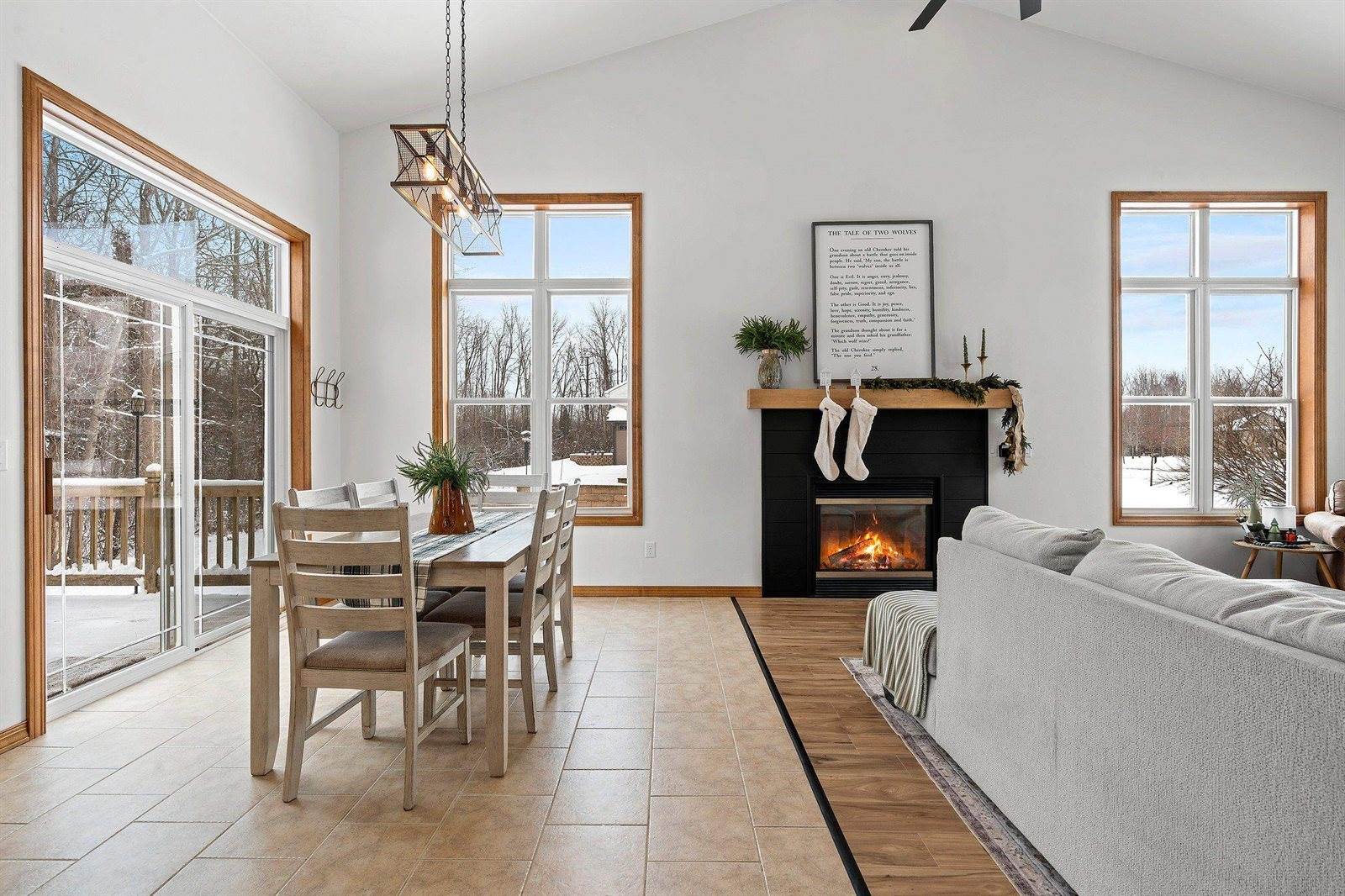 2280 Southern Cross Road, Green Bay, WI 54303