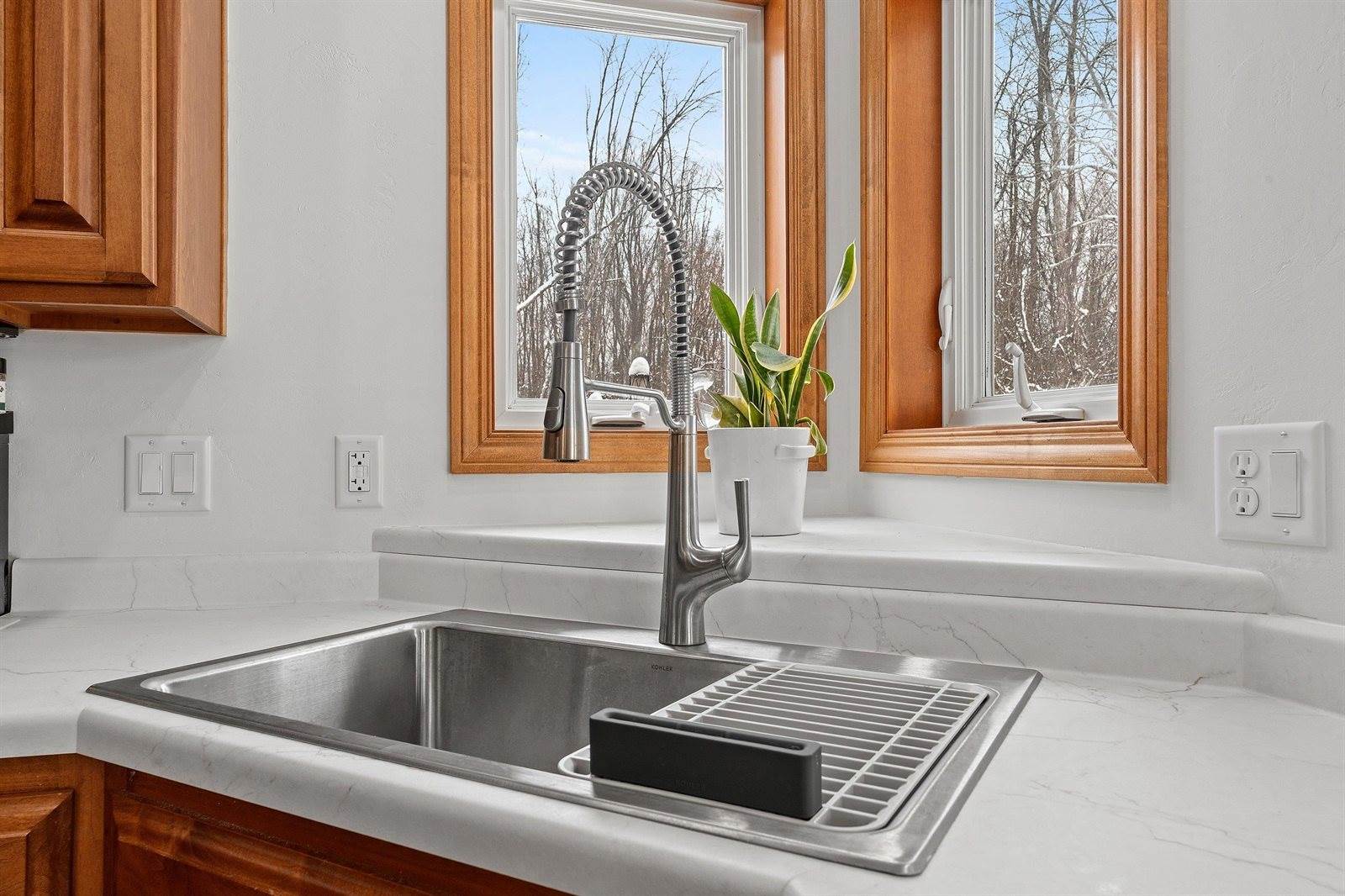 2280 Southern Cross Road, Green Bay, WI 54303