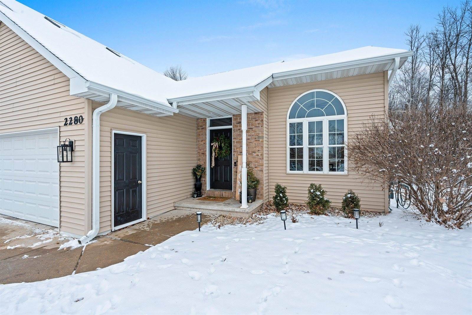 2280 Southern Cross Road, Green Bay, WI 54303