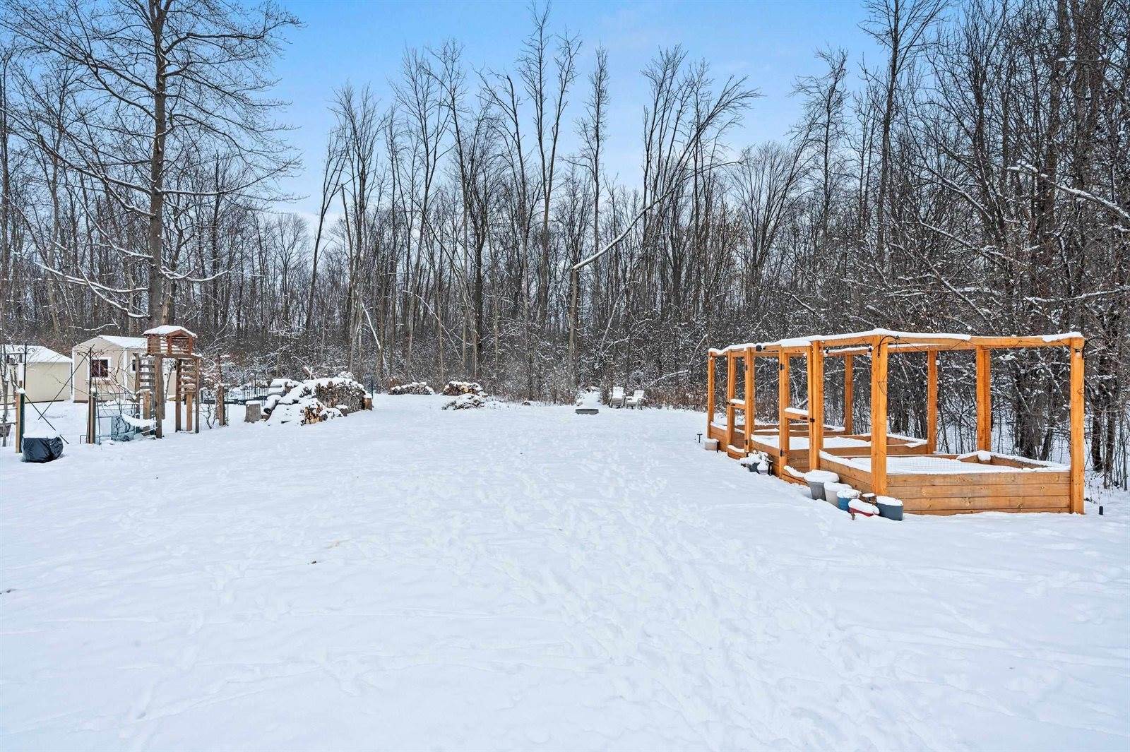 2280 Southern Cross Road, Green Bay, WI 54303