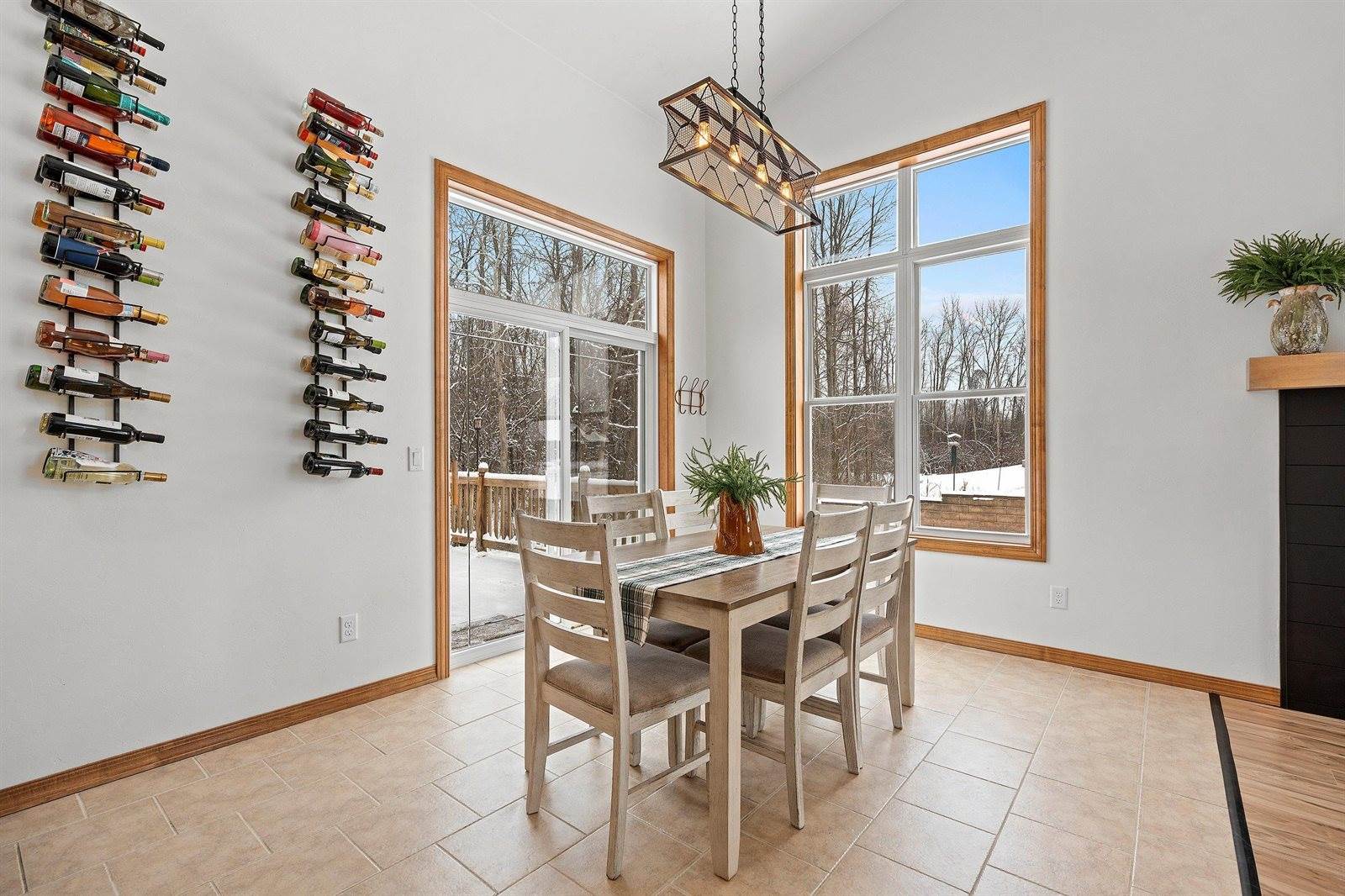 2280 Southern Cross Road, Green Bay, WI 54303