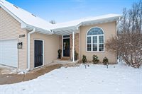 2280 Southern Cross Road, Green Bay, WI 54303