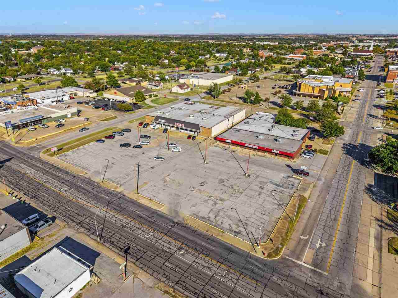 102 SW 11th St, Lawton, OK 73501