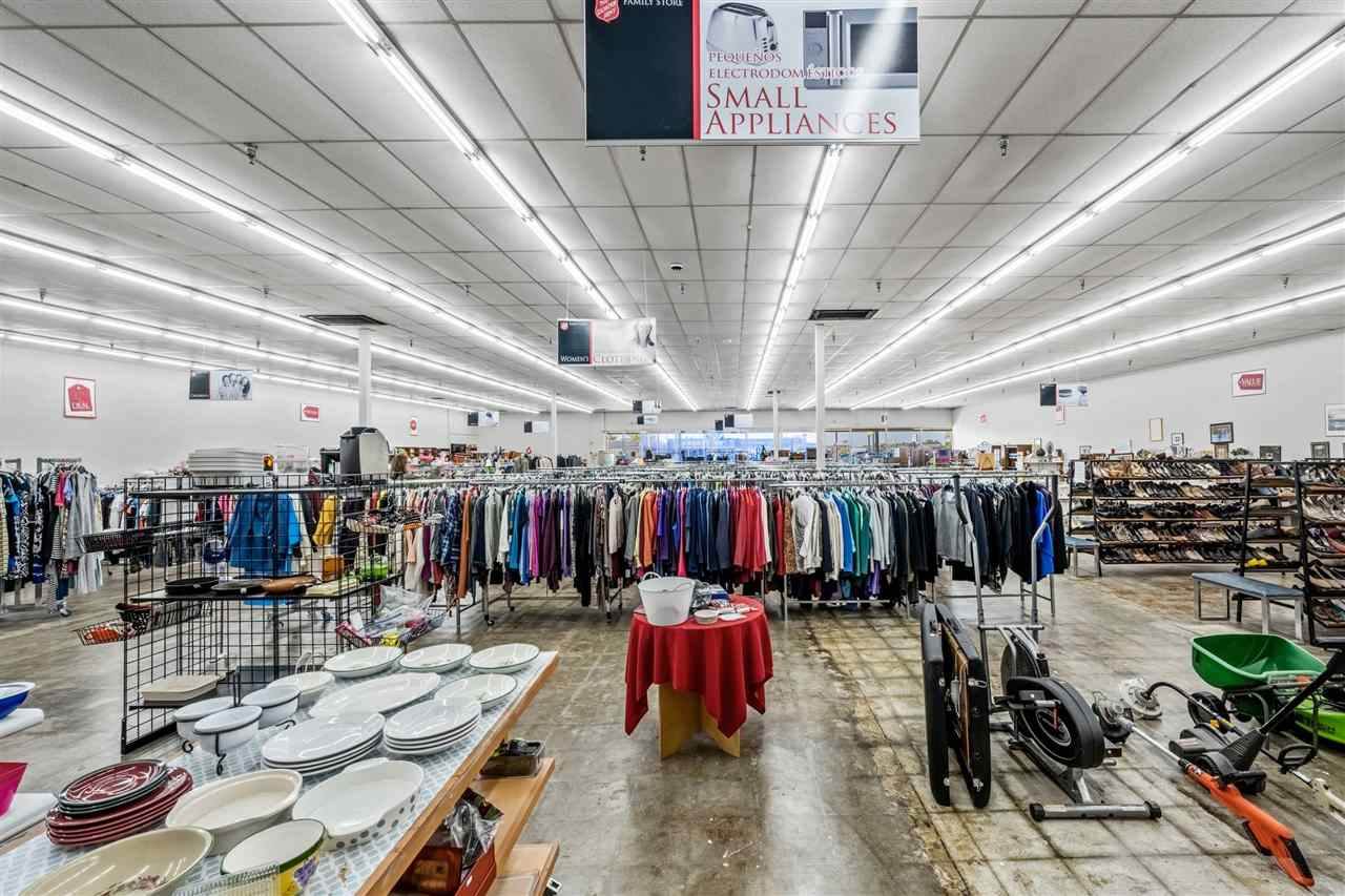 102 SW 11th St, Lawton, OK 73501