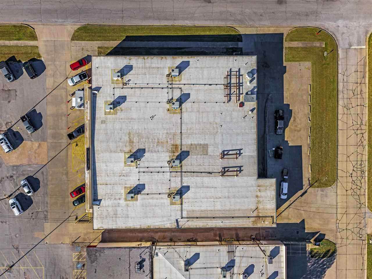 102 SW 11th St, Lawton, OK 73501