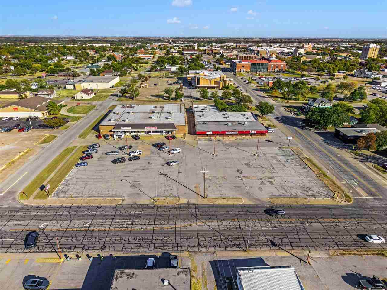 102 SW 11th St, Lawton, OK 73501