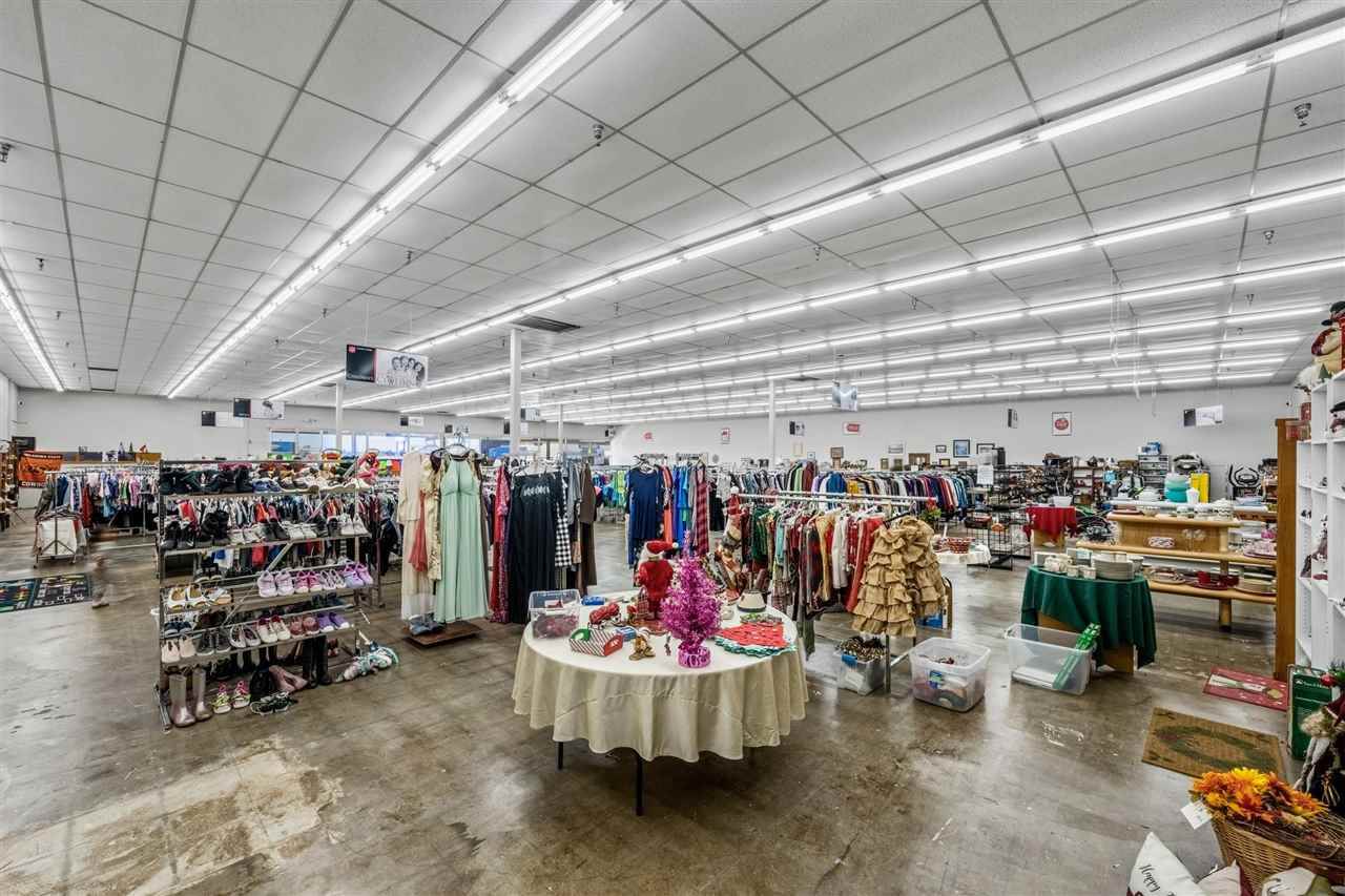 102 SW 11th St, Lawton, OK 73501