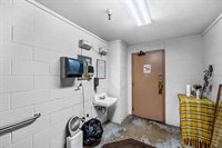 102 SW 11th St, Lawton, OK 73501