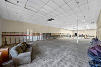 102 SW 11th St, Lawton, OK 73501