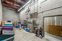 102 SW 11th St, Lawton, OK 73501