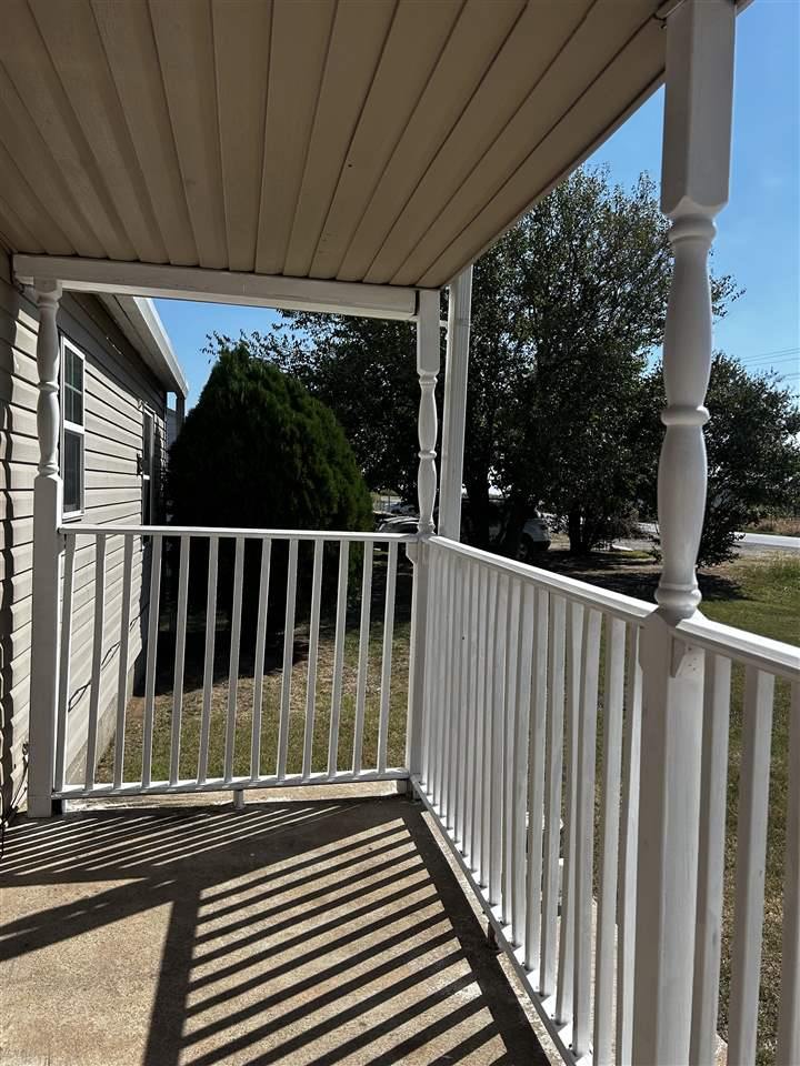 403 Nebraska, Geronimo, OK 73543