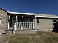 403 Nebraska, Geronimo, OK 73543