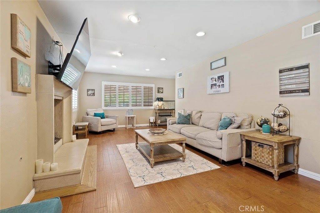 14022 Arlee, Sylmar, CA 91342