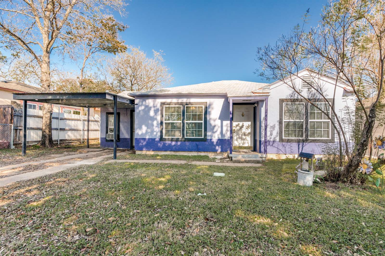 2833 Falls Drive, Dallas, TX 75211