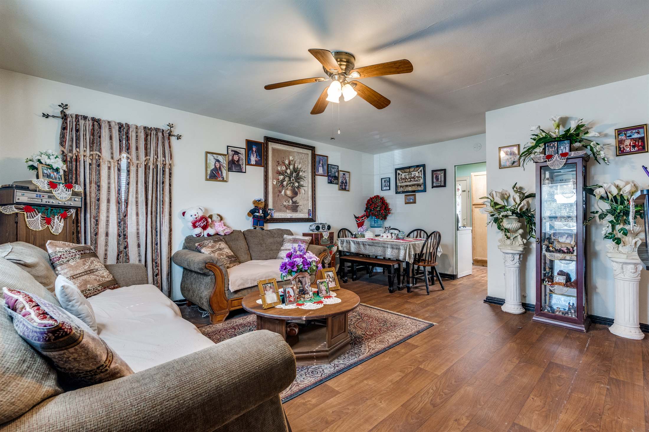 2833 Falls Drive, Dallas, TX 75211