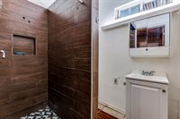 2833 Falls Drive, Dallas, TX 75211