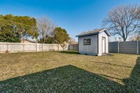 2833 Falls Drive, Dallas, TX 75211