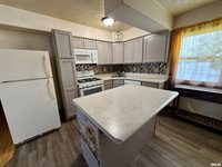 331 6TH Street, Colona, IL 61241