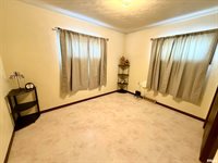 331 6TH Street, Colona, IL 61241