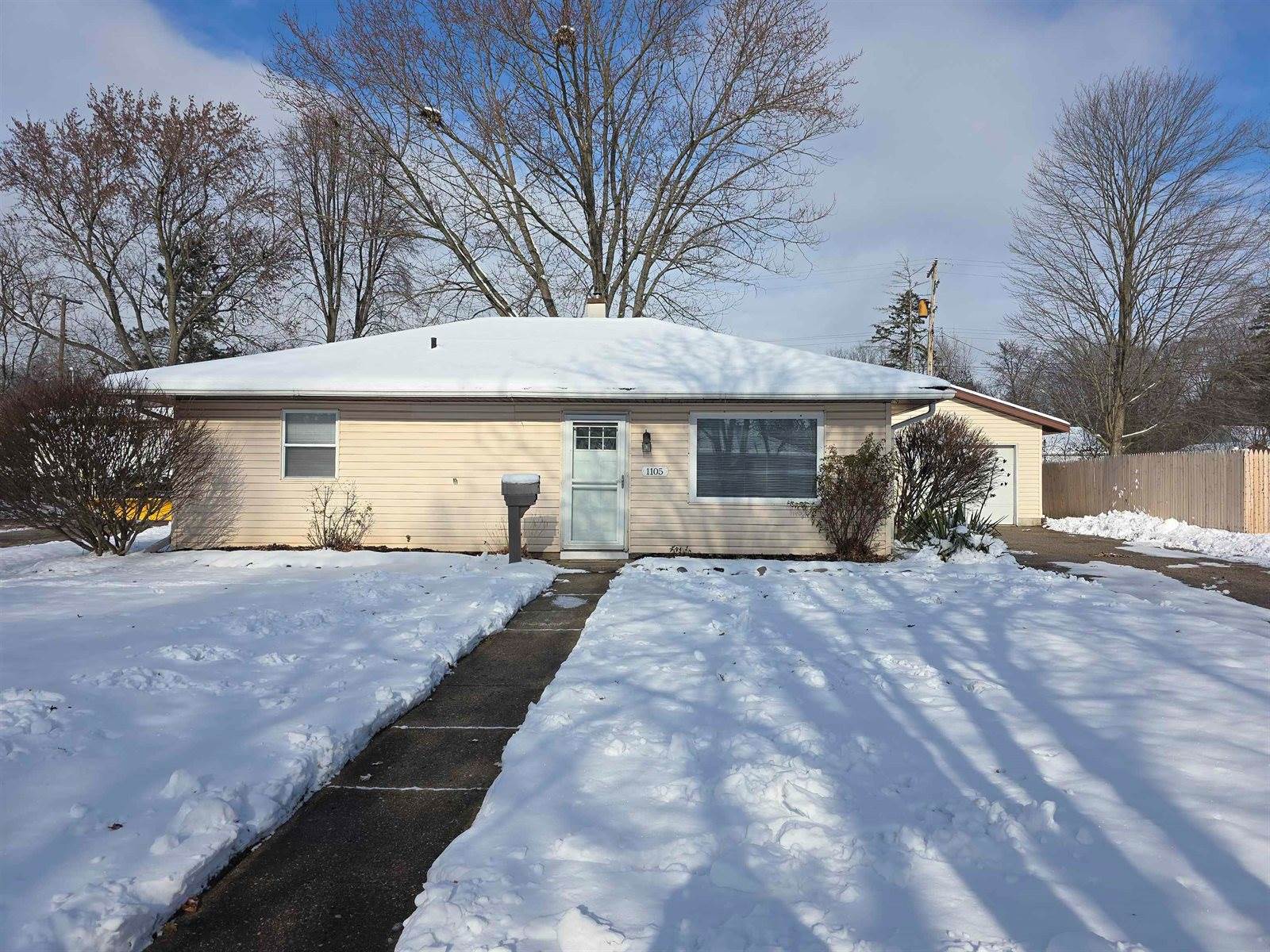 1105 Corrine Street, Midland, MI 48642