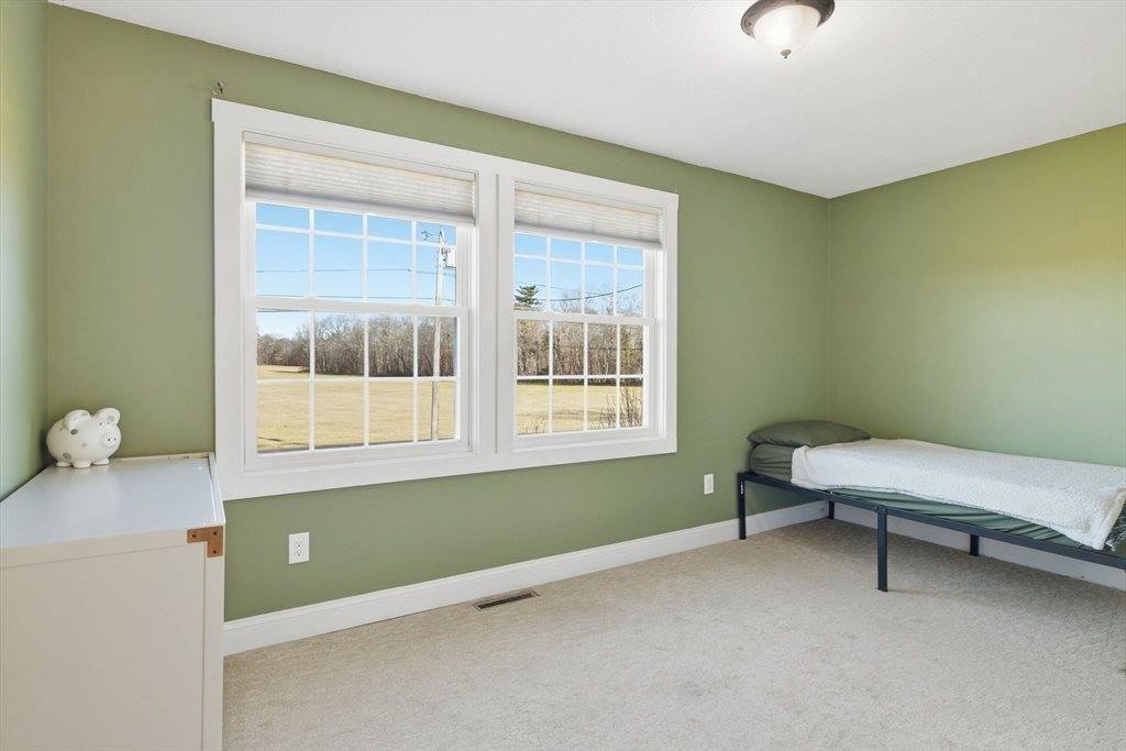 255 West St, Belchertown, MA 01007