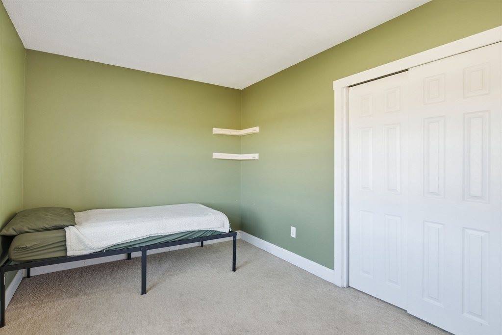 255 West St, Belchertown, MA 01007