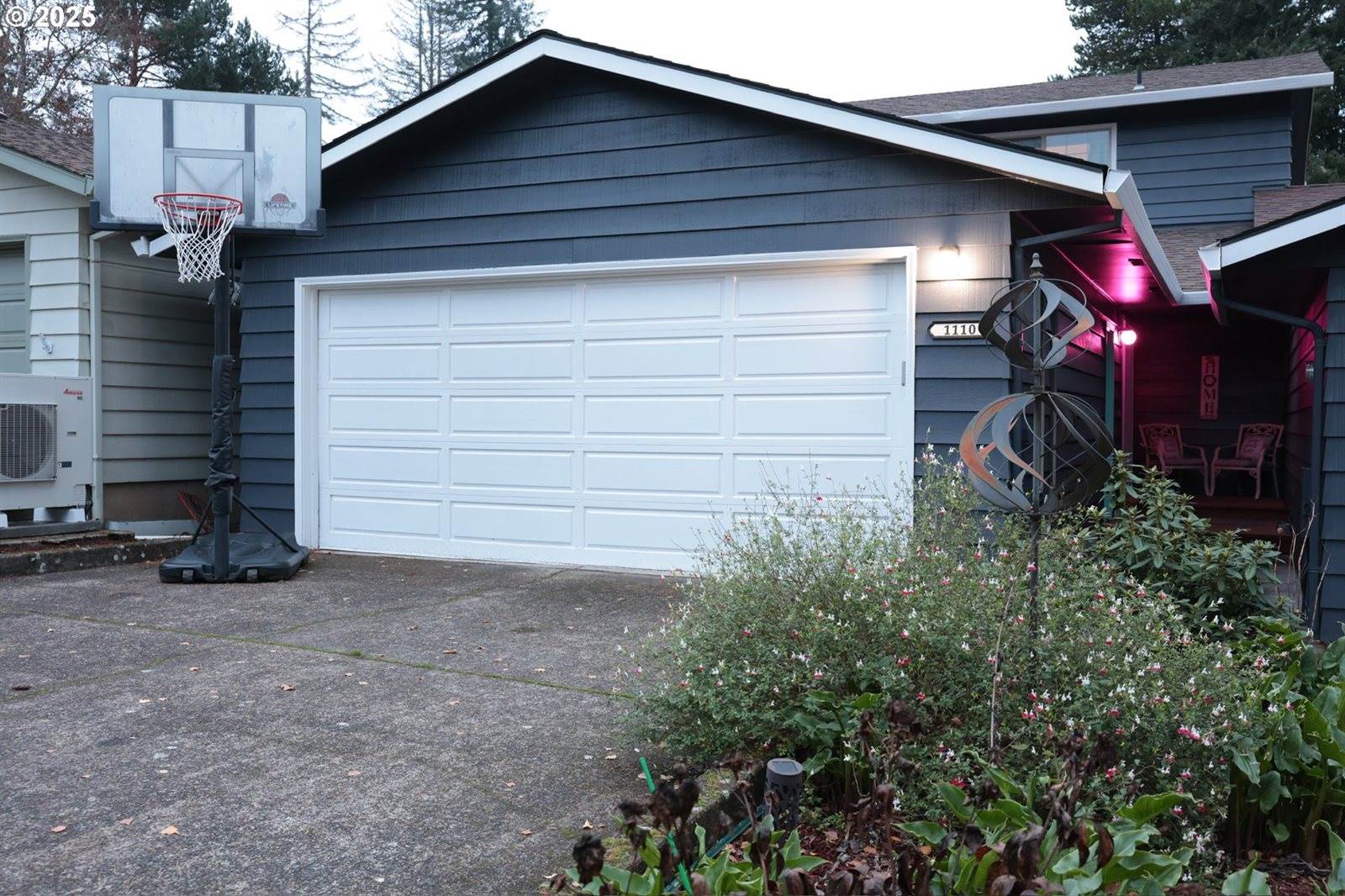 1110 NW Springwood Ln, McMinnville, OR 97128