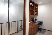 1110 NW Springwood Ln, McMinnville, OR 97128