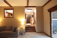 1110 NW Springwood Ln, McMinnville, OR 97128