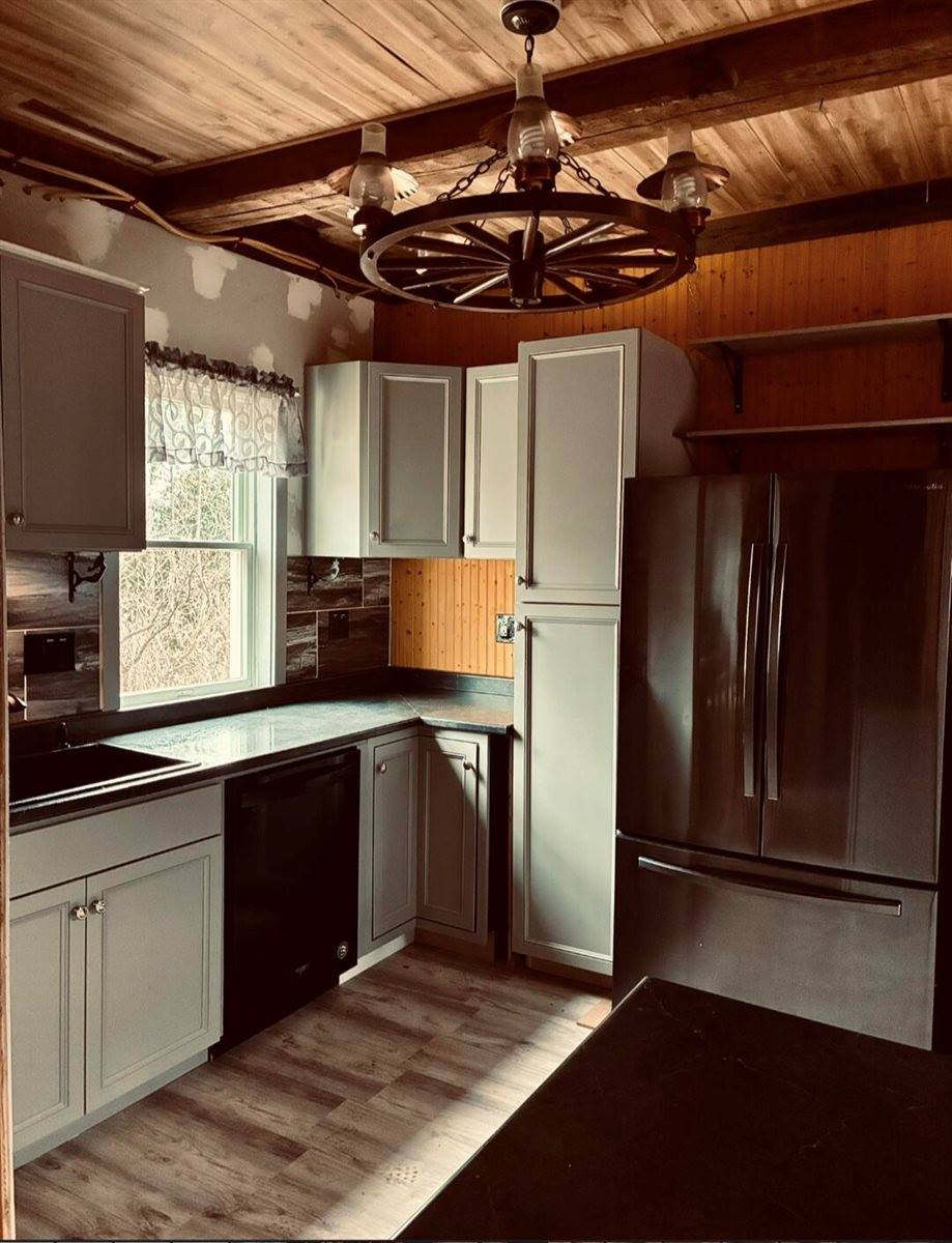 49 Liberty Road, Washington, ME 04574