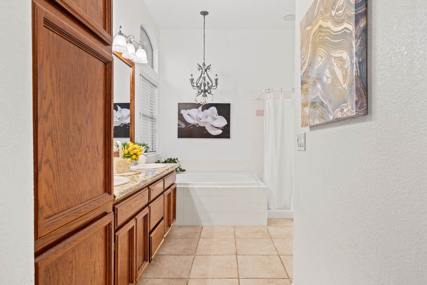 1209 Camino Capistrano, Roseville, CA 95747