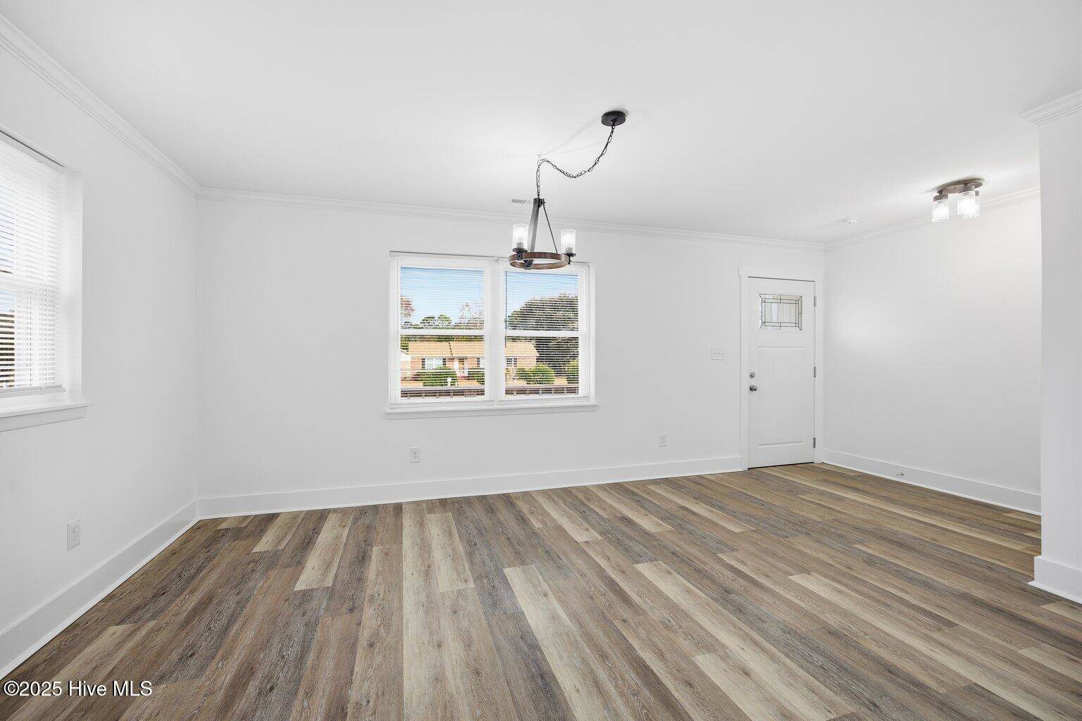 318 North Crestwood Drive, Wilmington, NC 28405