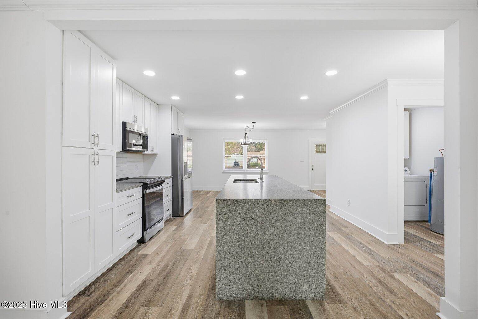 318 North Crestwood Drive, Wilmington, NC 28405