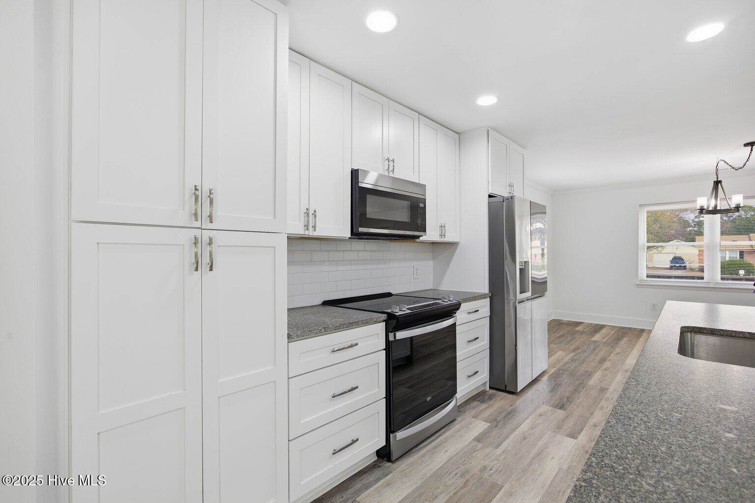 318 North Crestwood Drive, Wilmington, NC 28405