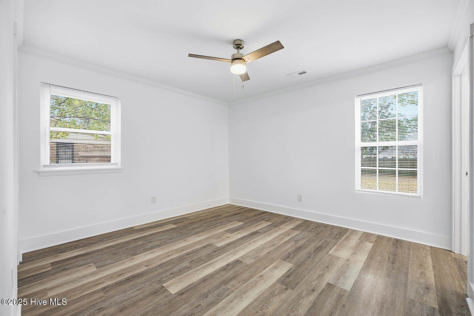 318 North Crestwood Drive, Wilmington, NC 28405